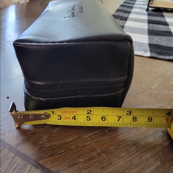 Paul Smith • Sunglasses Case and Cloth - Picture 7 of 8